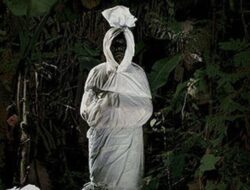 Pertanda Mimpi Berbicara dengan Pocong dan Mimpi Menjadi Pocong