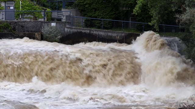 Arti Mimpi Banjir Air Keruh Tapi Selamat