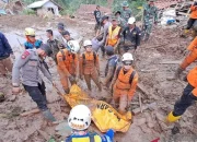 Pencarian Korban Longsor Bandung Barat Masih Berlanjut, 7 Orang Masih Belum Ditemukan