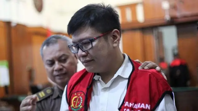 Terpidana Pembunuhan Dini Sera Afriyanti, Ronald Tannur, Ditangkap dan Dieksekusi Kejati Jatim di Surabaya