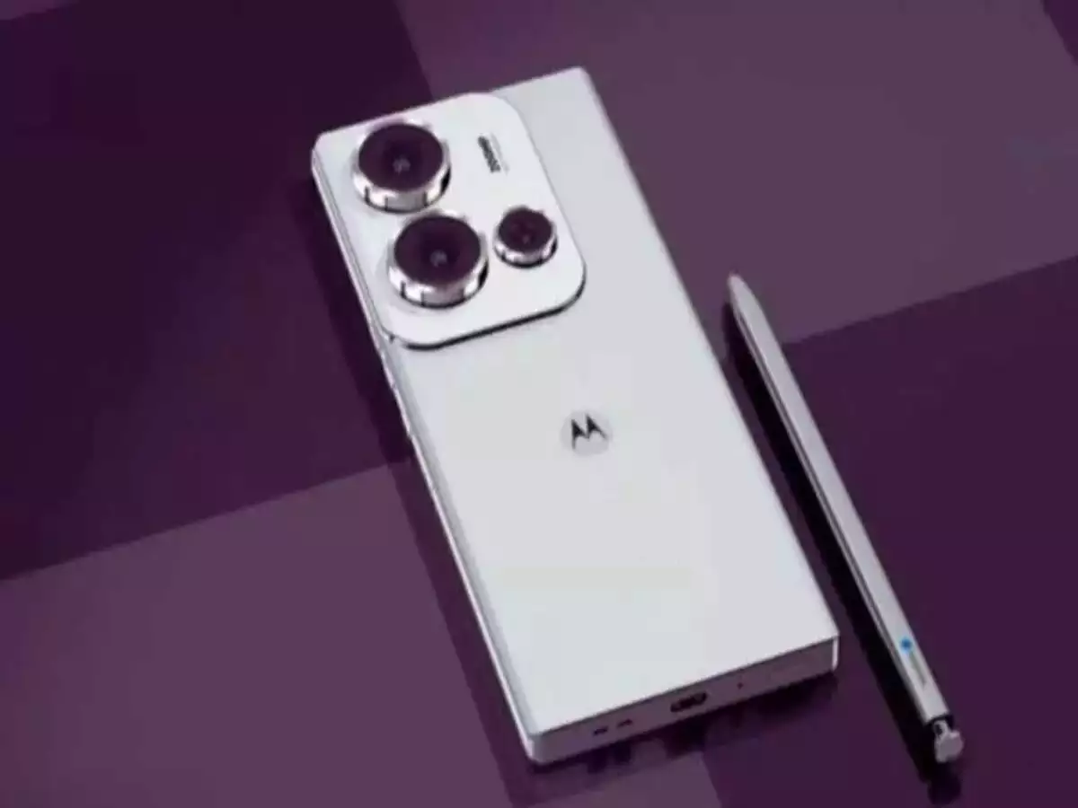 Desain dan Body Motorola Edge 60 Pro: Elegan dan Nyaman Digenggam