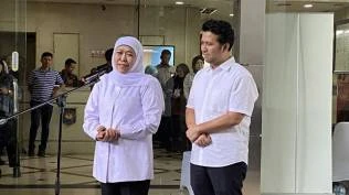 Khofifah Pastikan Biaya Perawatan Santri Korban Runtuhnya Mushala Ponpes Al Khoziny Ditanggung Pemerintah