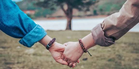 Ramalan Jodoh 2026: Capricorn, Gemini, Pisces, dan Scorpio Diprediksi Bertemu Pasangan Serius